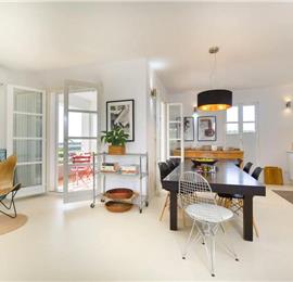 3 Bedroom Villa with Pool, Terrace and Sea Views near Vinisce, Sleeps 7